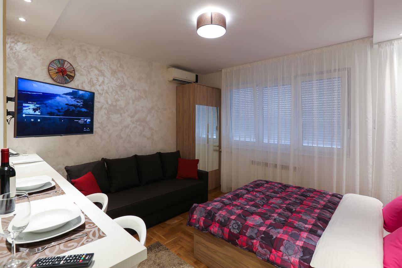 Apartment Promenada 30 Novi Sad Exterior photo